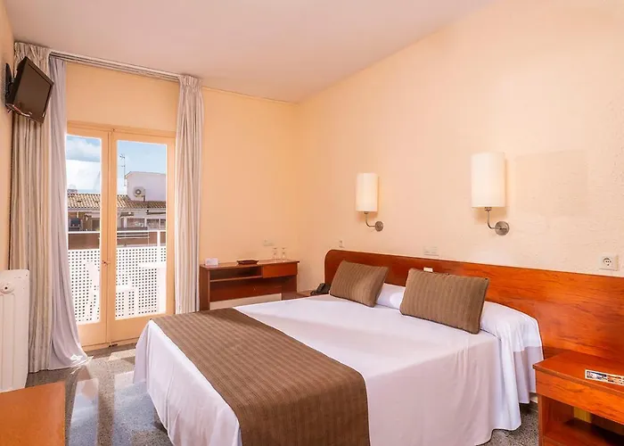 Guitart Rosa - Adults Only