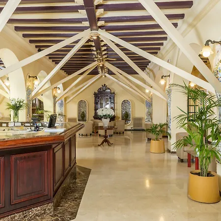 Guitart Rosa - Adults Only リョレート・デ・マル