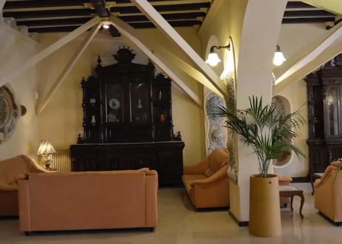 Guitart Rosa - Adults Only