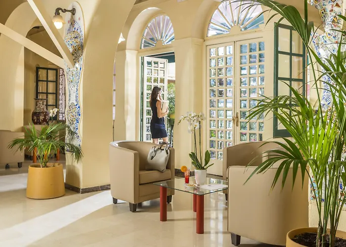 Guitart Rosa - Adults Only